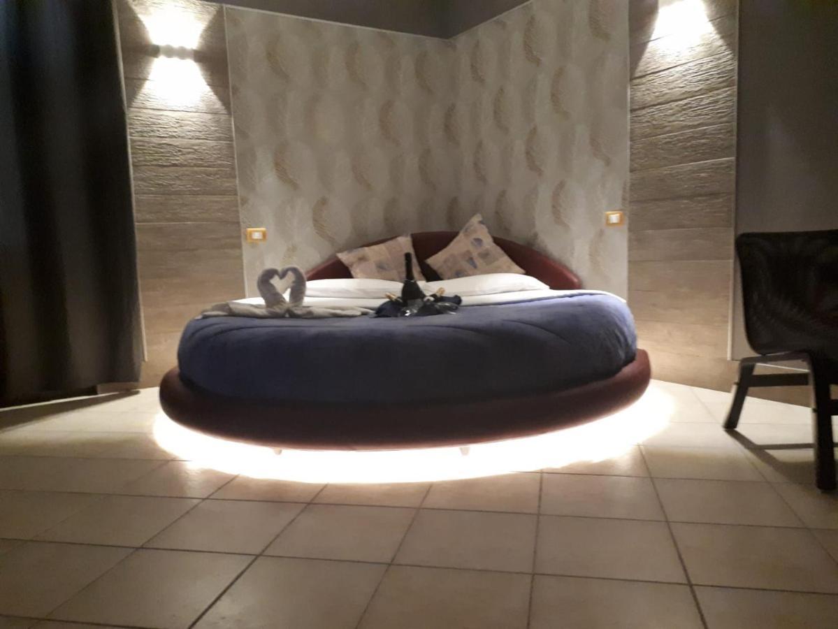 Thaire Resort Кастел Волтурно Екстериор снимка
