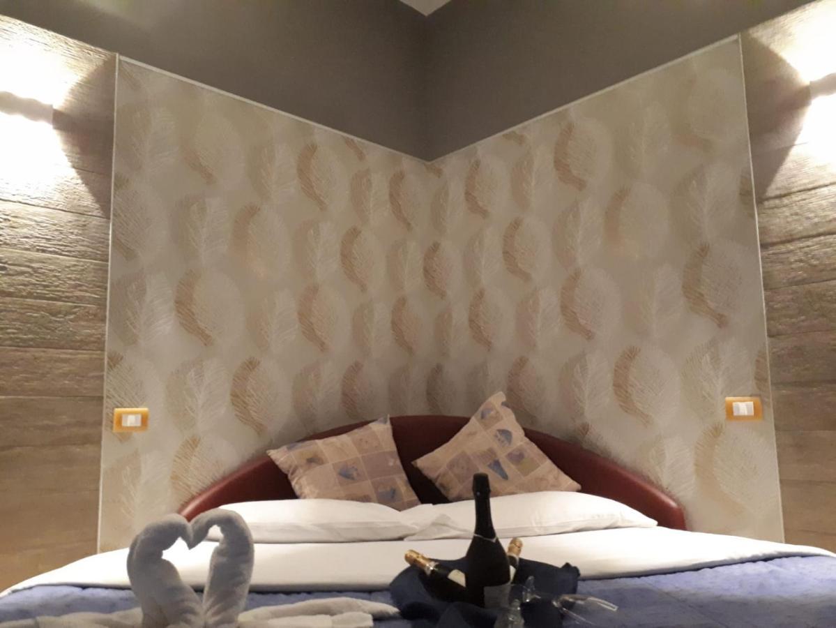 Thaire Resort Кастел Волтурно Екстериор снимка