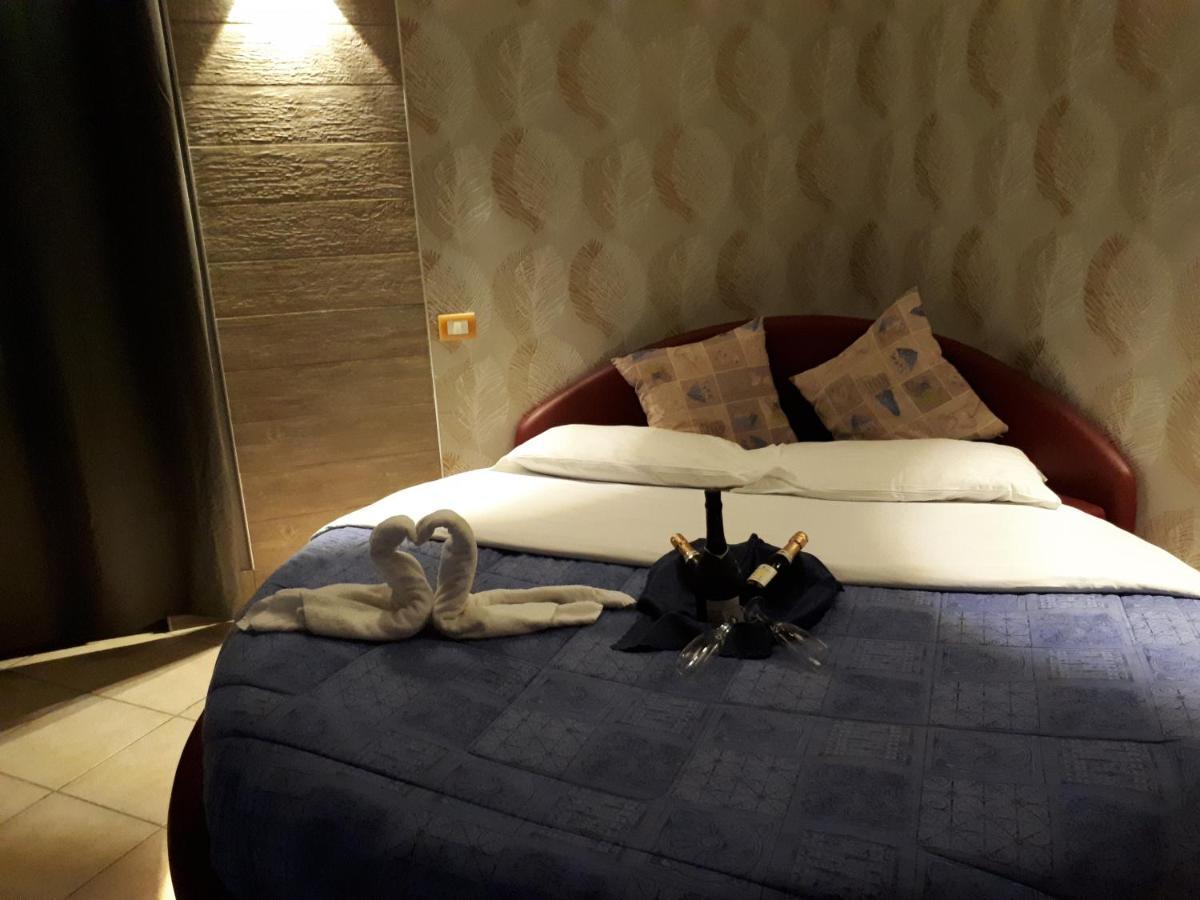 Thaire Resort Кастел Волтурно Екстериор снимка