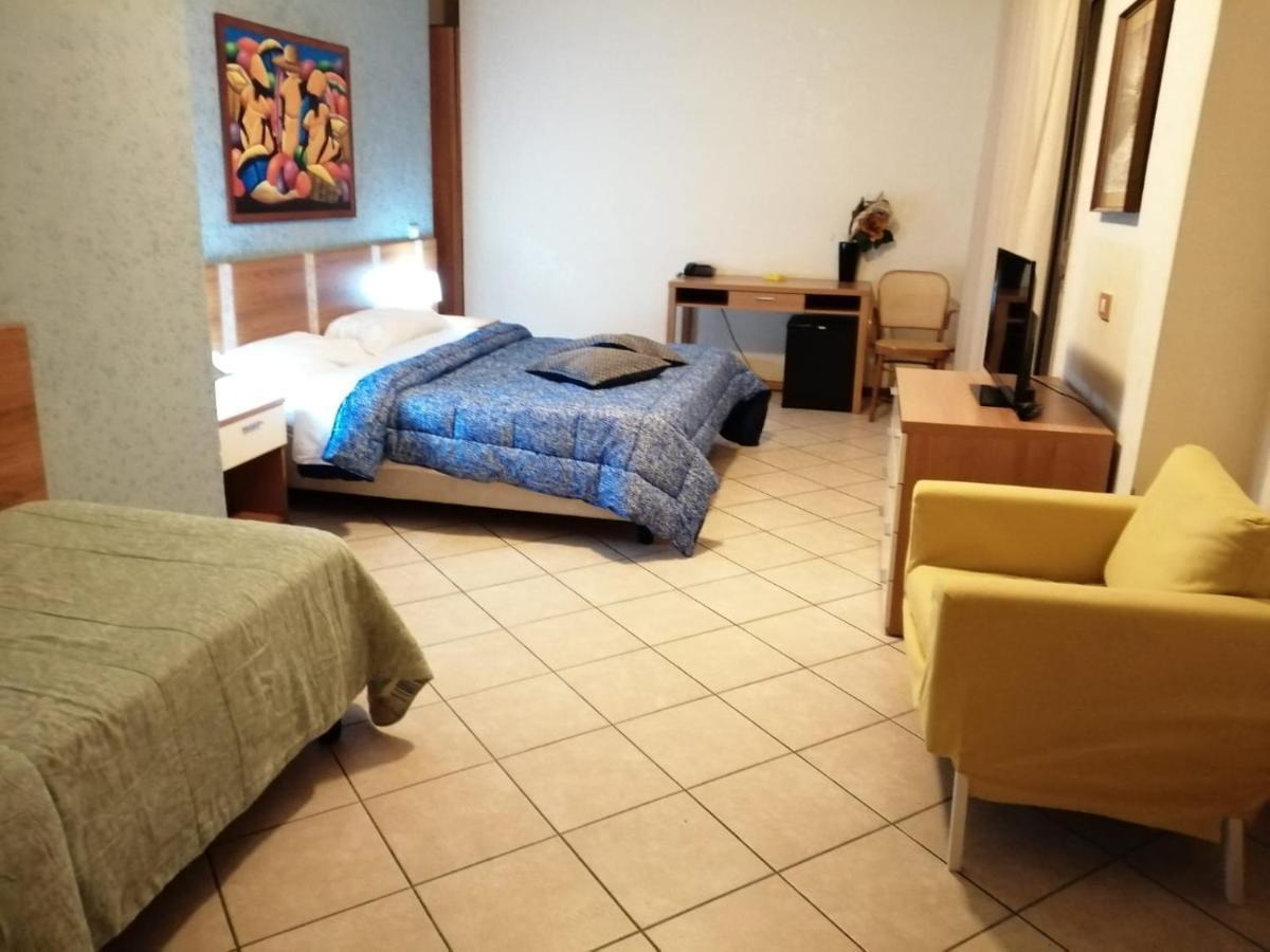 Thaire Resort Кастел Волтурно Екстериор снимка