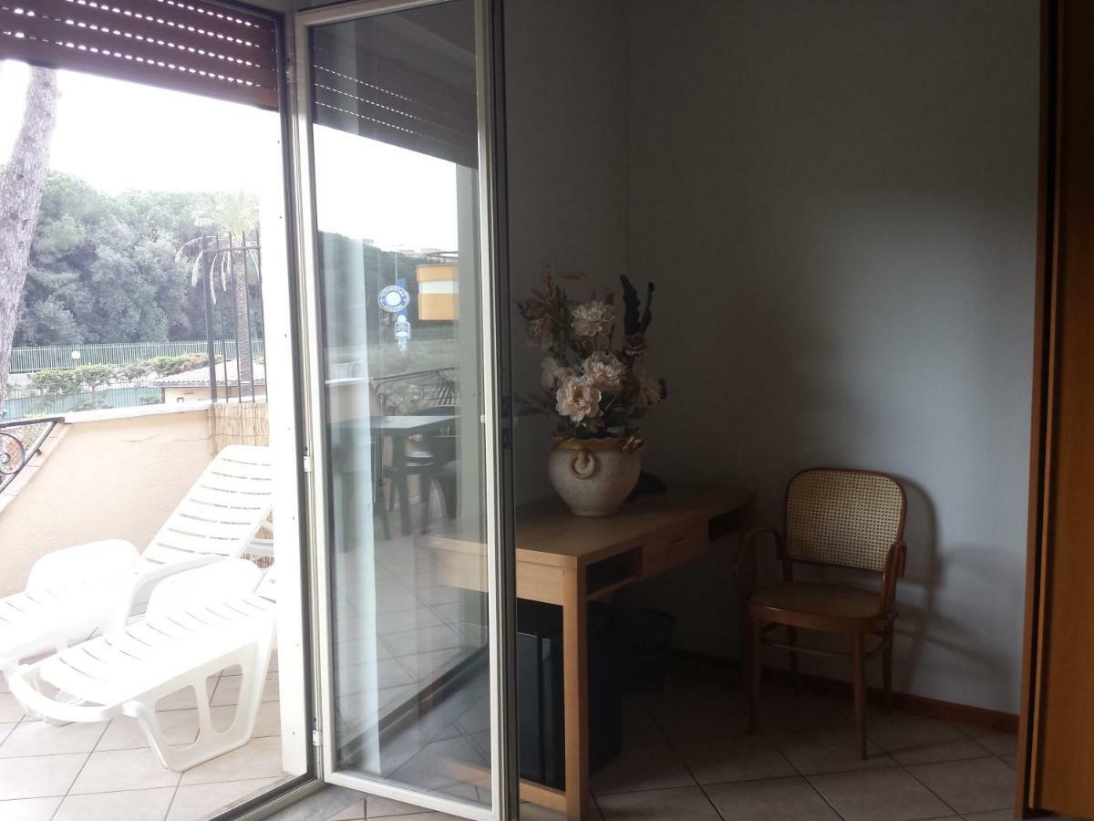 Thaire Resort Кастел Волтурно Екстериор снимка