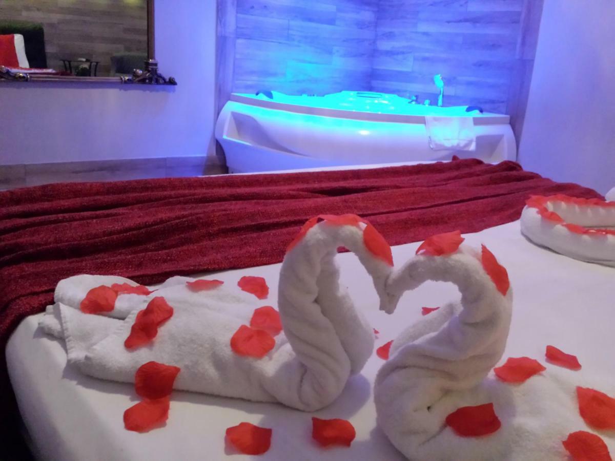 Thaire Resort Кастел Волтурно Екстериор снимка