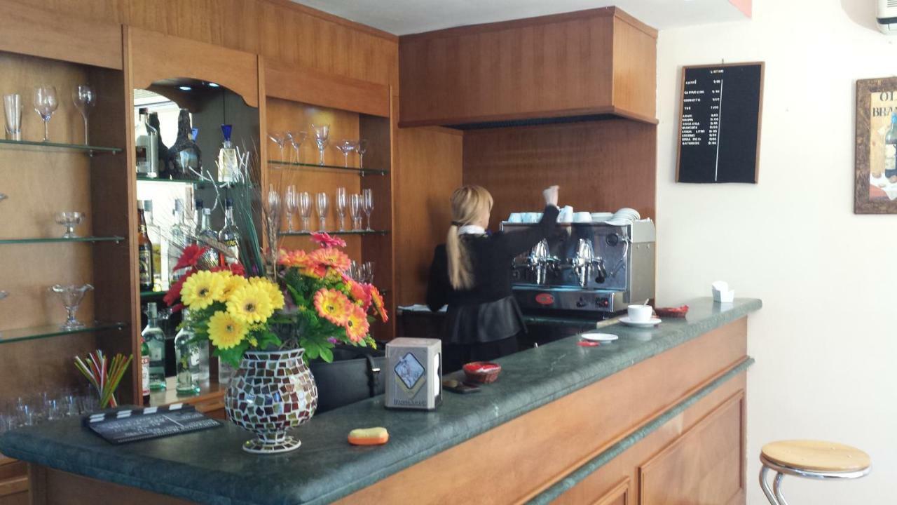Thaire Resort Кастел Волтурно Екстериор снимка