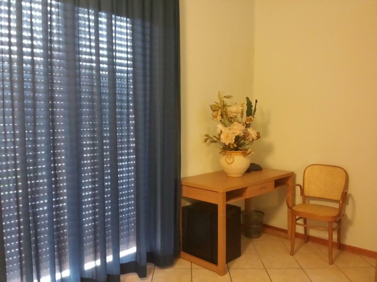 Thaire Resort Кастел Волтурно Екстериор снимка