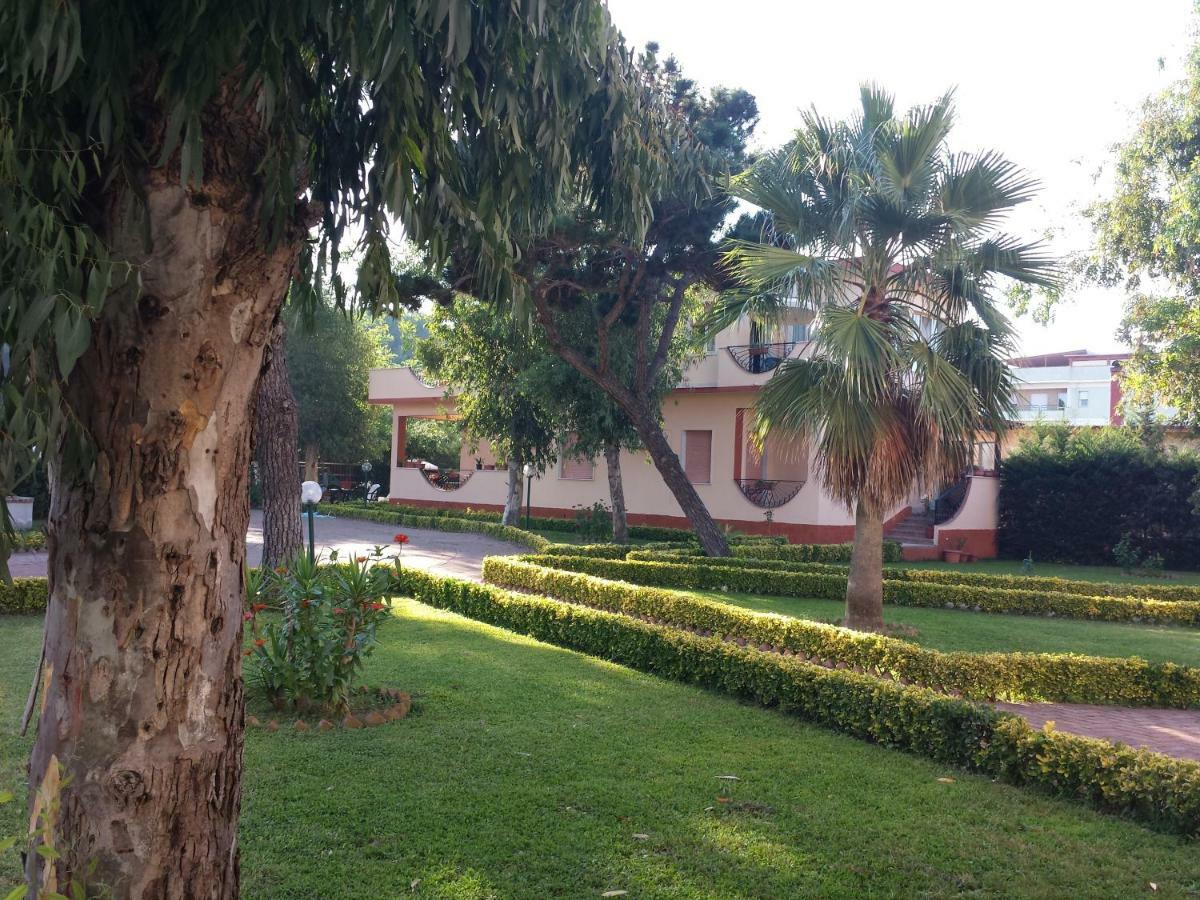 Thaire Resort Кастел Волтурно Екстериор снимка