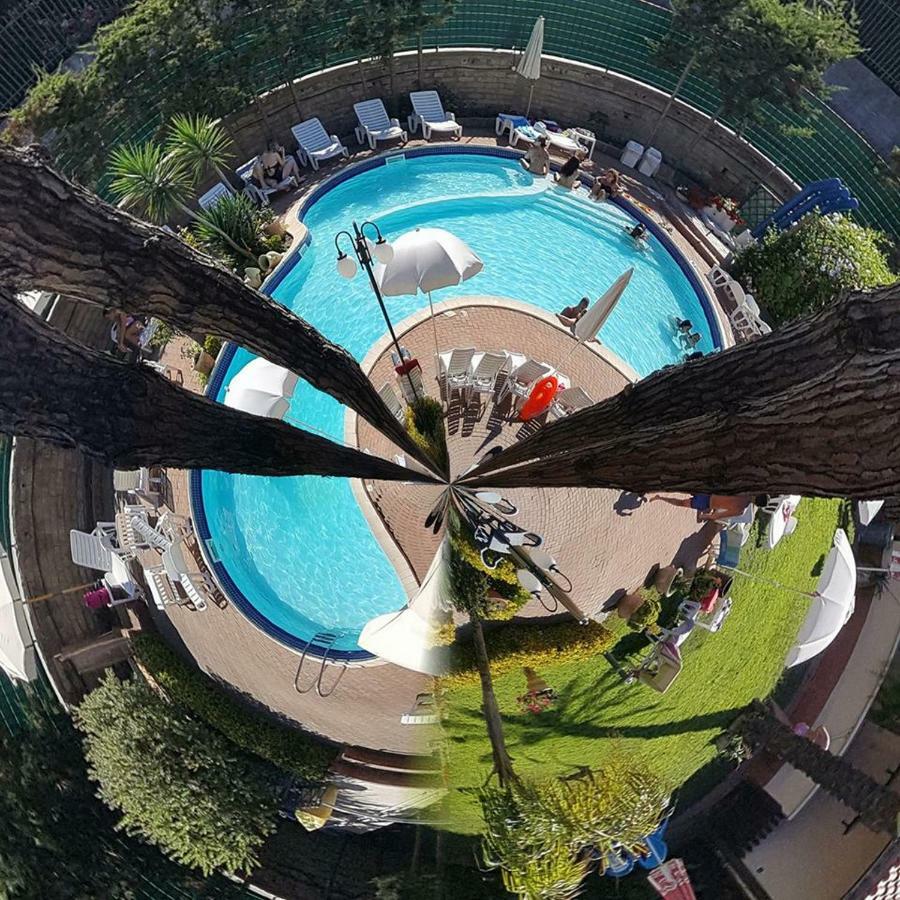 Thaire Resort Кастел Волтурно Екстериор снимка